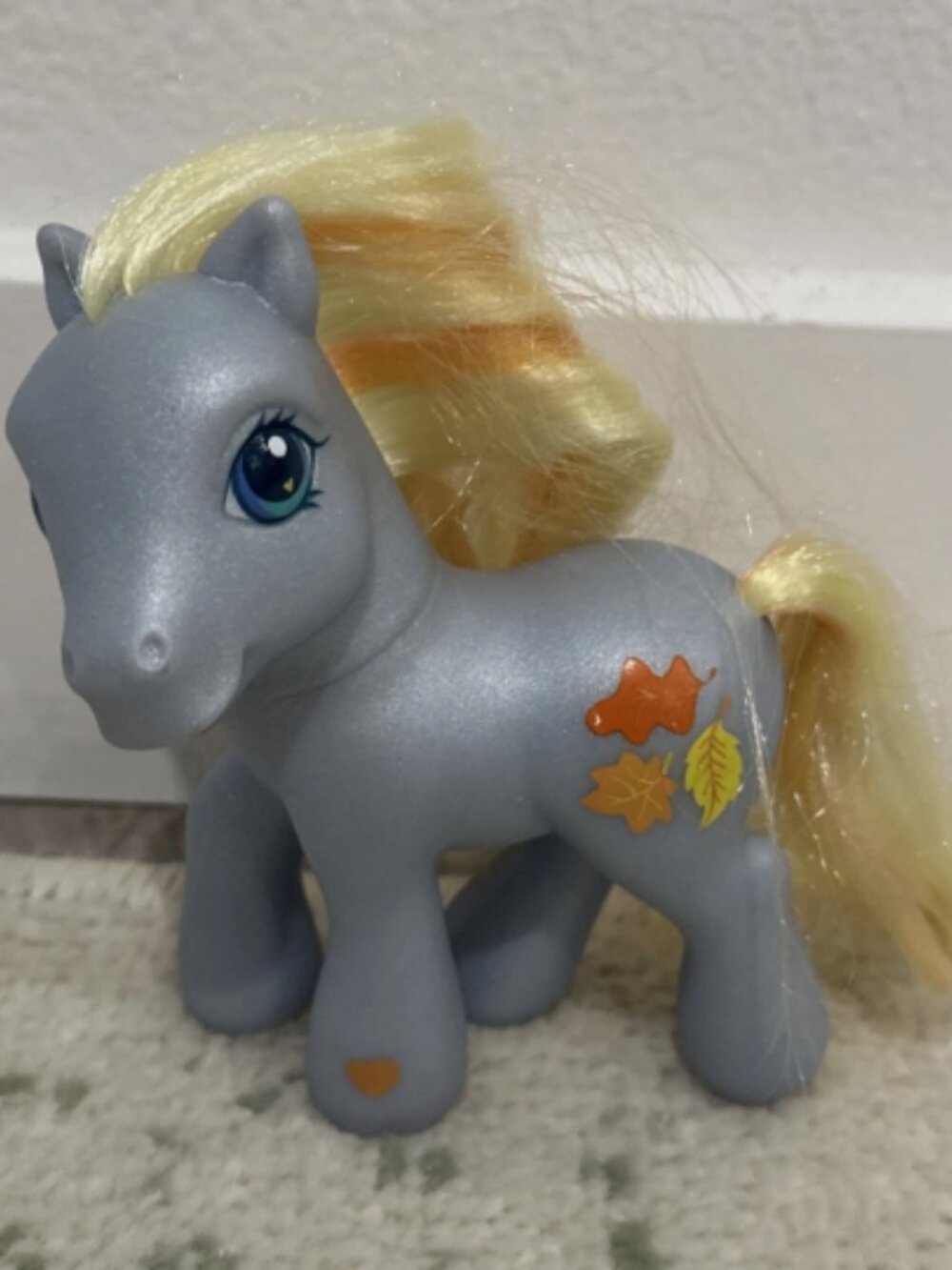 Vintage G3 My Little Pony Autumn Skye Figure Toy Blue Fall Leaves Hasbro 2003